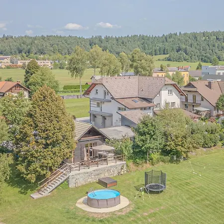 Family Friendly Krasevec - Happy *