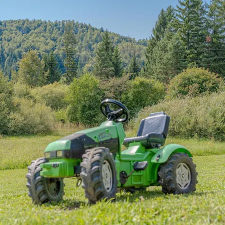 Family Friendly Krasevec - Happy