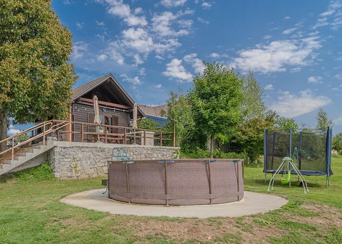 Family Friendly Krasevec - Happy Velike Bloke