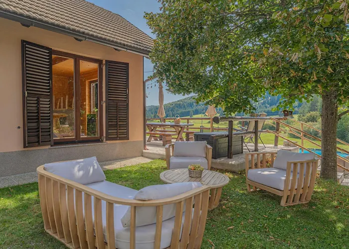 Family Friendly Krasevec - Happy